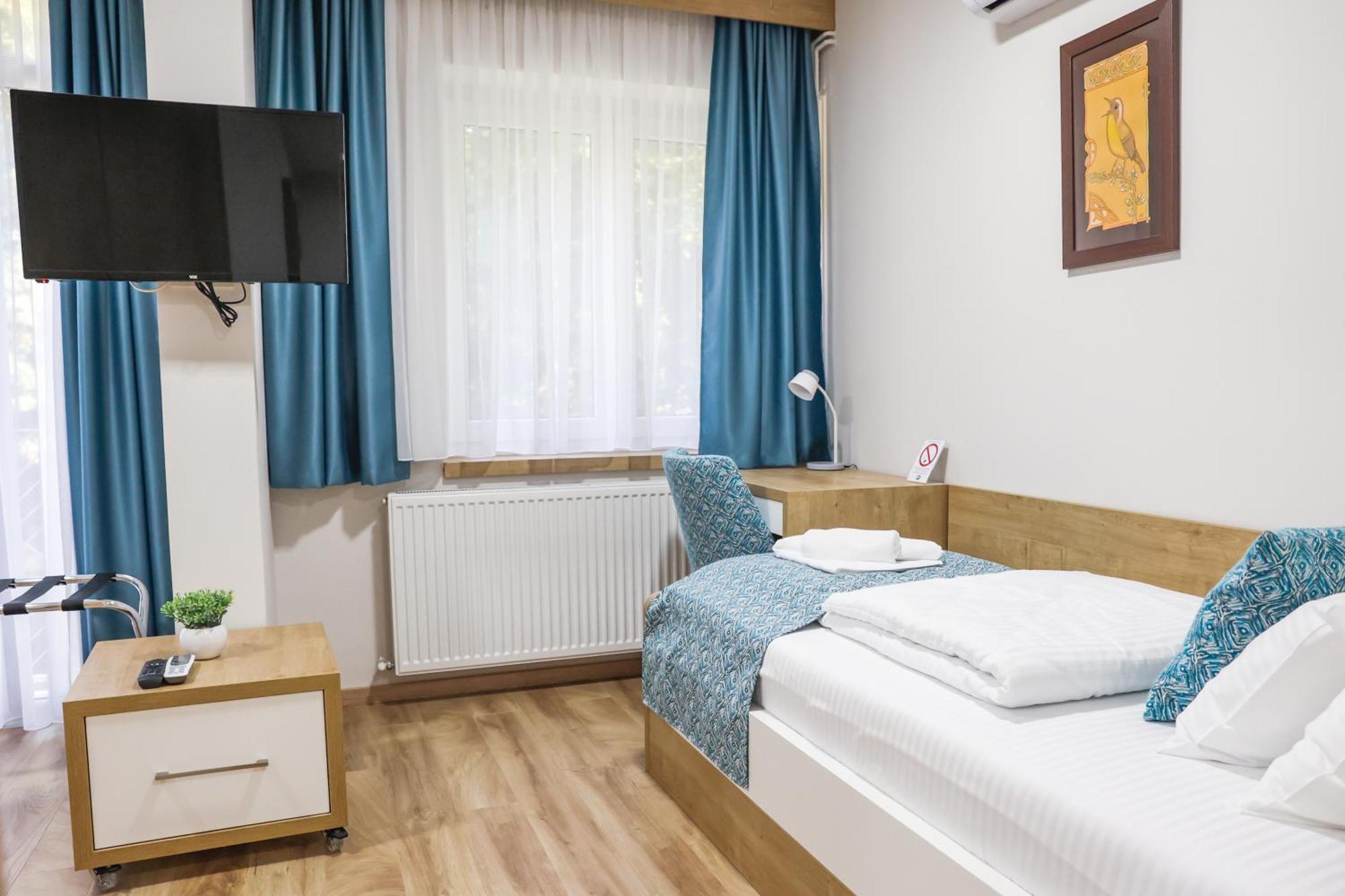 Grand Park Rooms & Apartments Čačak Esterno foto