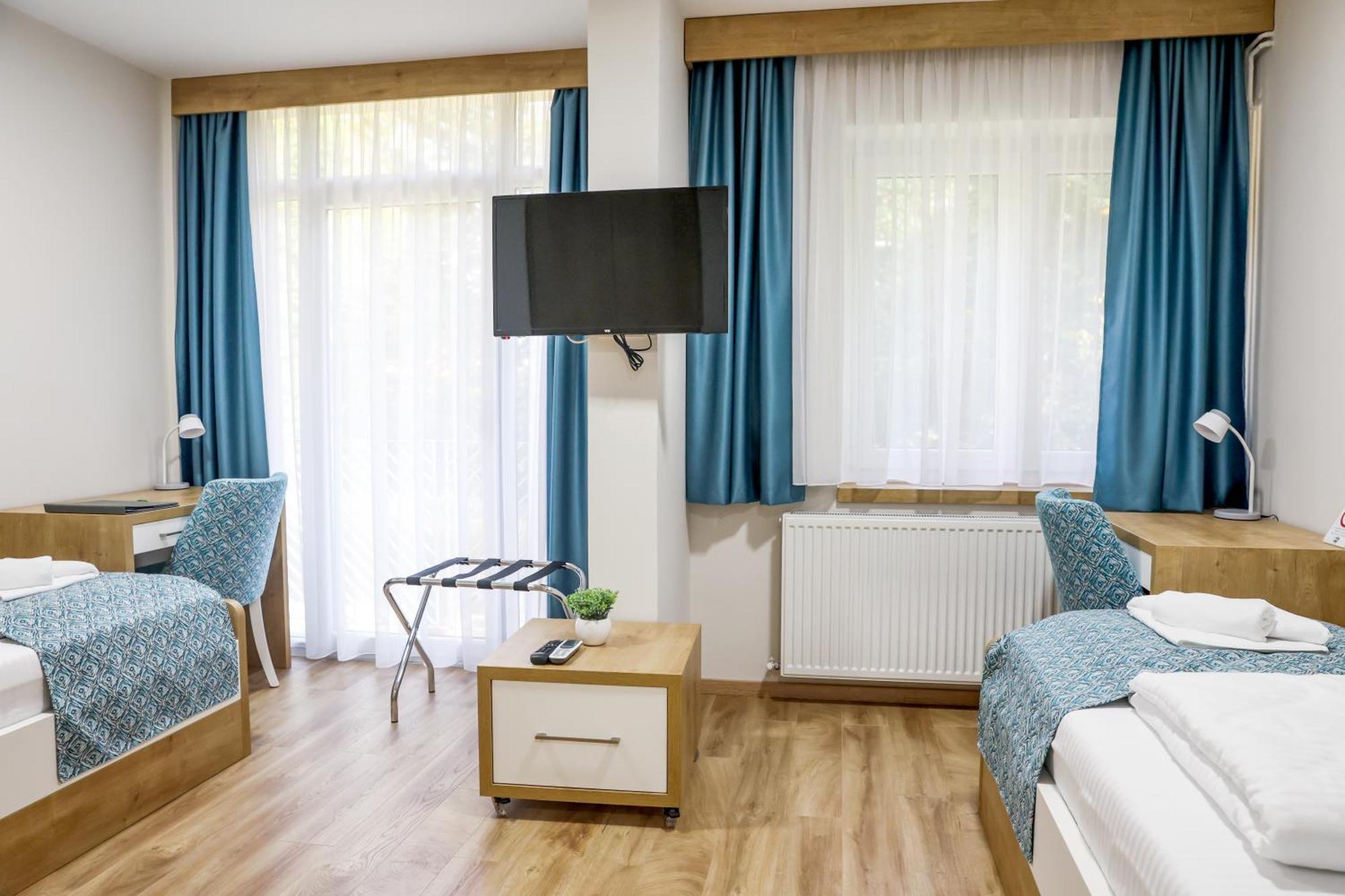 Grand Park Rooms & Apartments Čačak Esterno foto